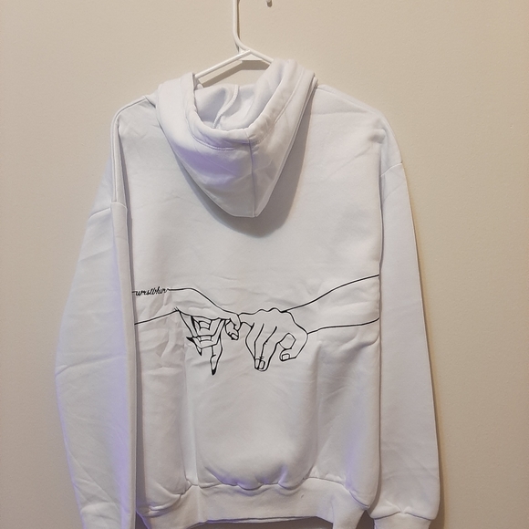 Clothes - Picture 15 of 16